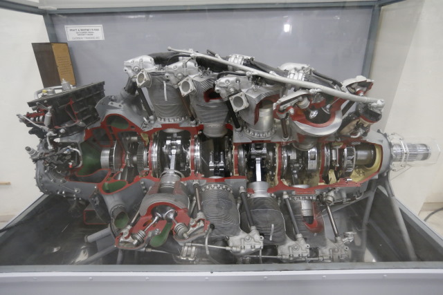 20121211-20121210__90P6122Pratt & Whitney Wasp 28 cylinder radial CornCob engine.JPG